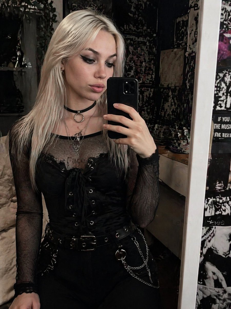 Goth Style Transformation reference image 1