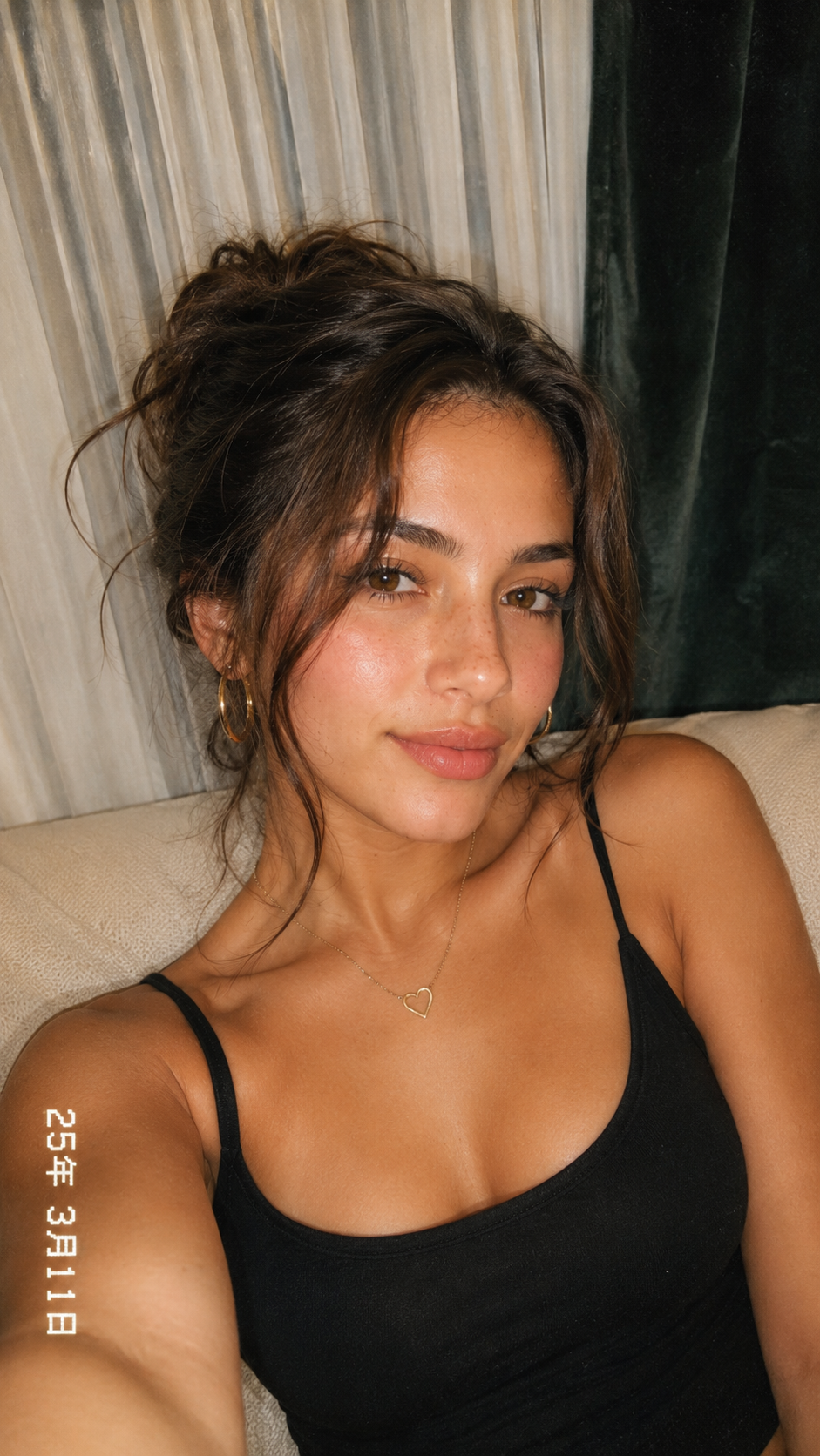 Intimate iPhone Portrait — Dewy Skin & Vintage Film Aesthetic