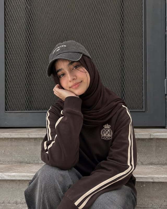 Streetwear Hijab Portrait preview