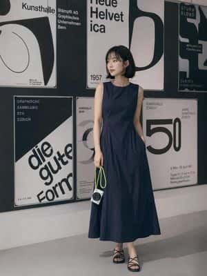 Minimalist Fashion Gallery Photography preview