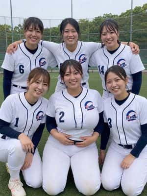 Six Girls Baseball Team Photo preview