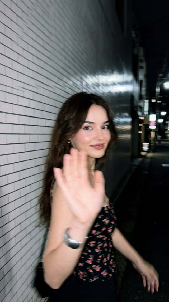 Candid Night Smartphone Photography preview