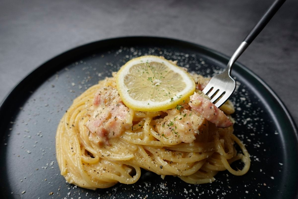 Food Plating and Processing for Instagram