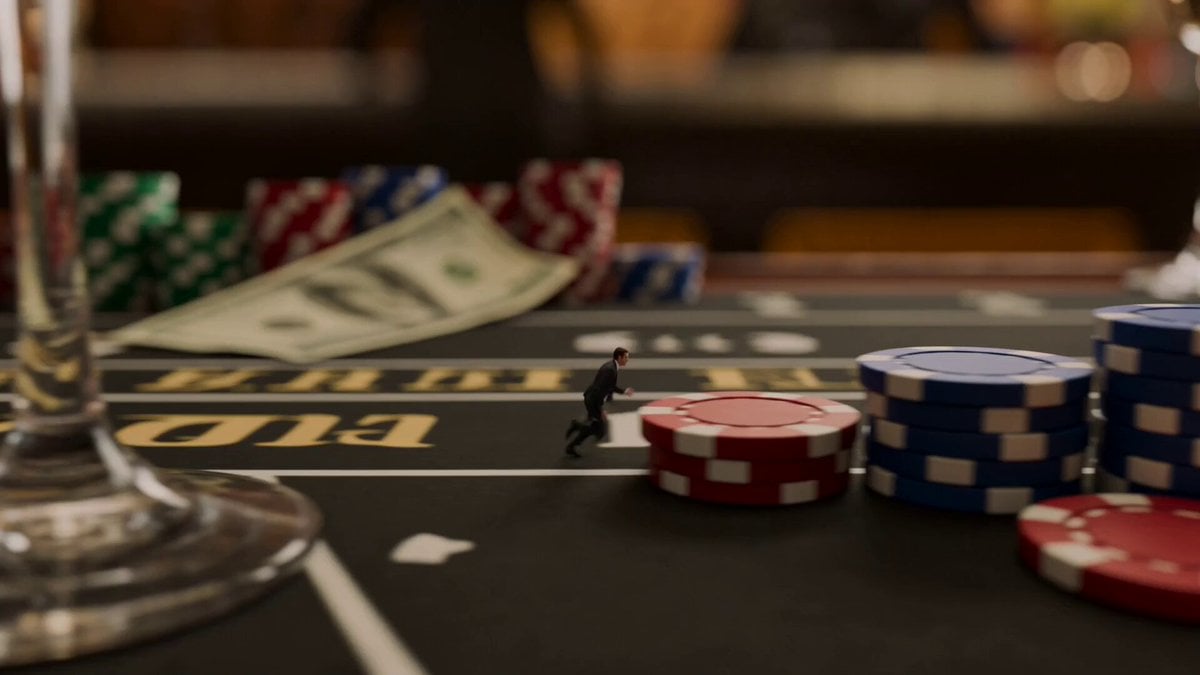 Tiny Agent Casino Heist Action