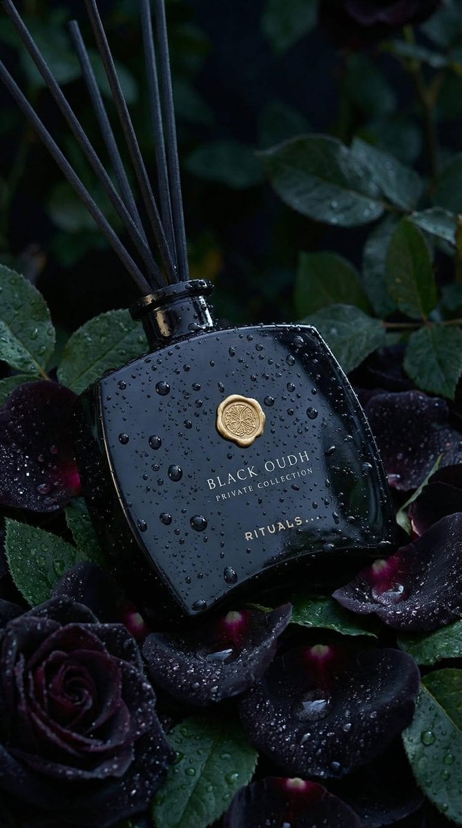 Luxury Product Photography: Black Oudh Diffuser