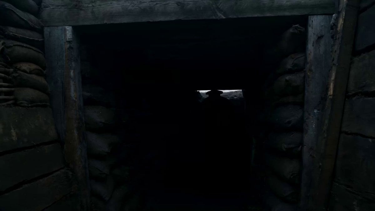 Wartime Disaster Movie Scene, One-Shot