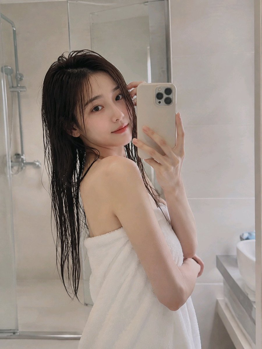 Realistic Bathroom Selfie Photography — AI image template example
