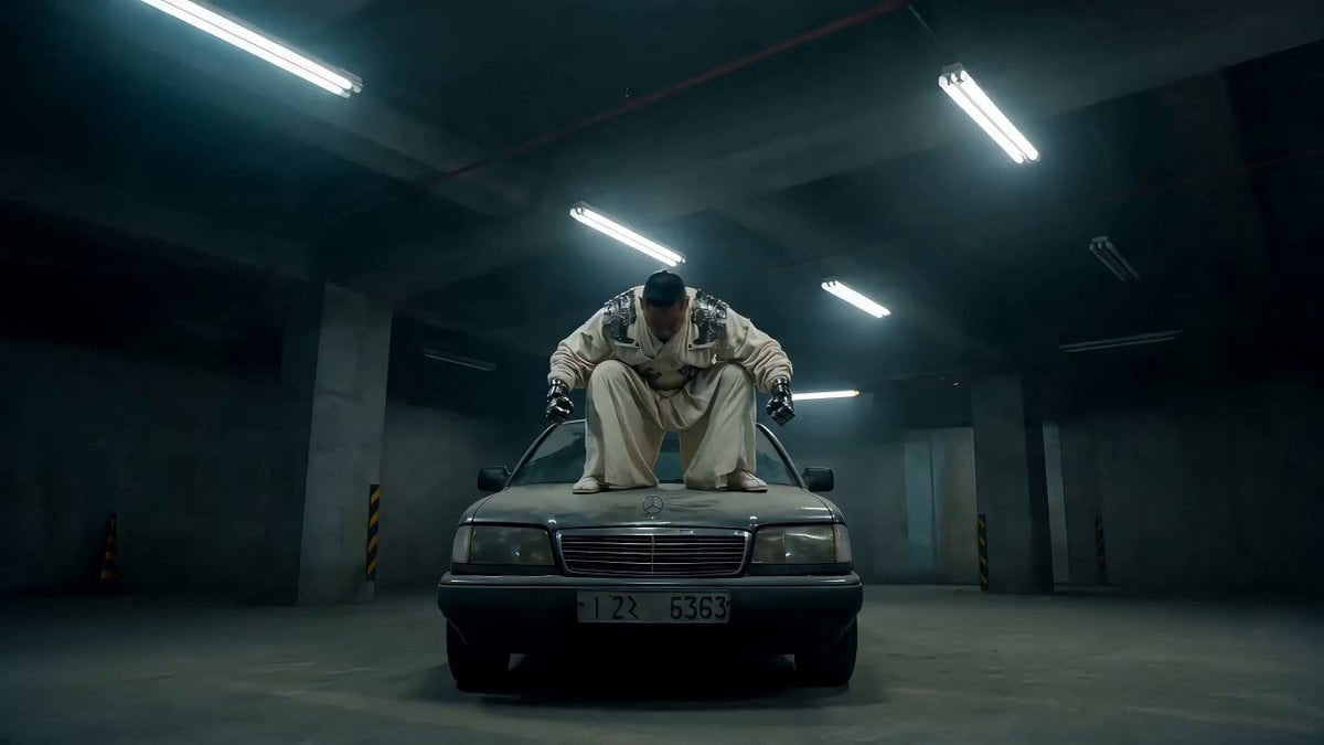 Street Fighter-Inspired Car Destruction Video Prompt for Seedance 2.0