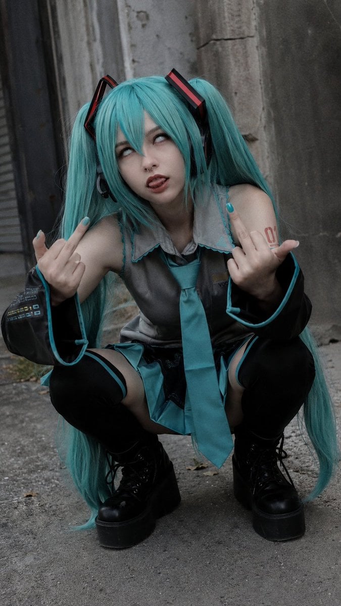 Realistic Hatsune Miku Selfie