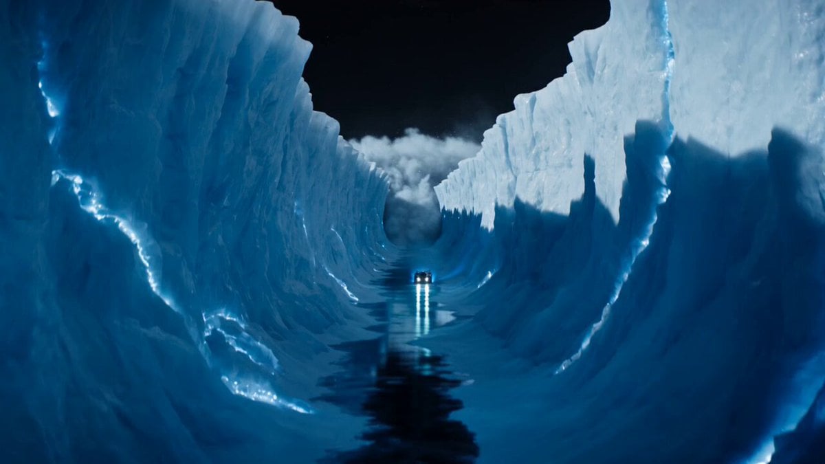 Futuristic Moon Ice Racer Action