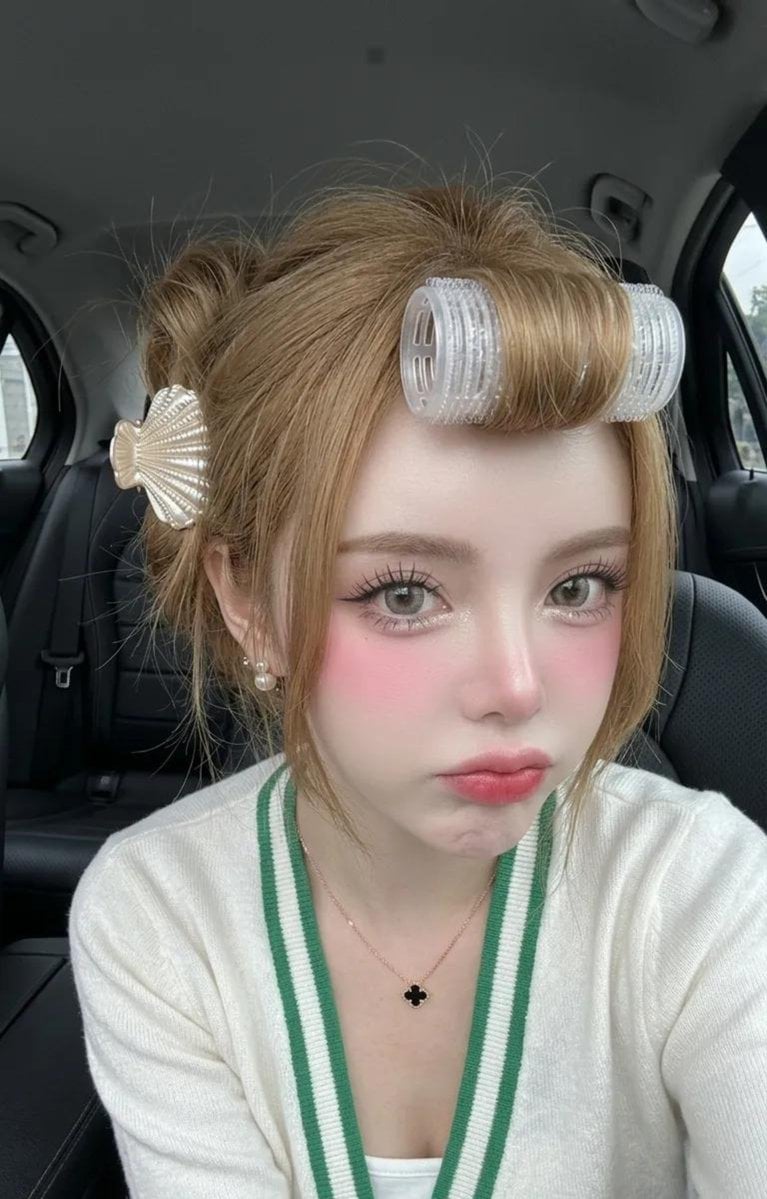 Korean Style Soft-Glam Car Selfie — AI image template example