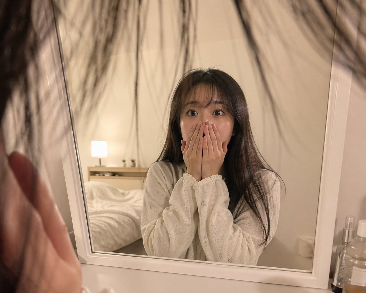 First-Person Mirror Bedroom Photo