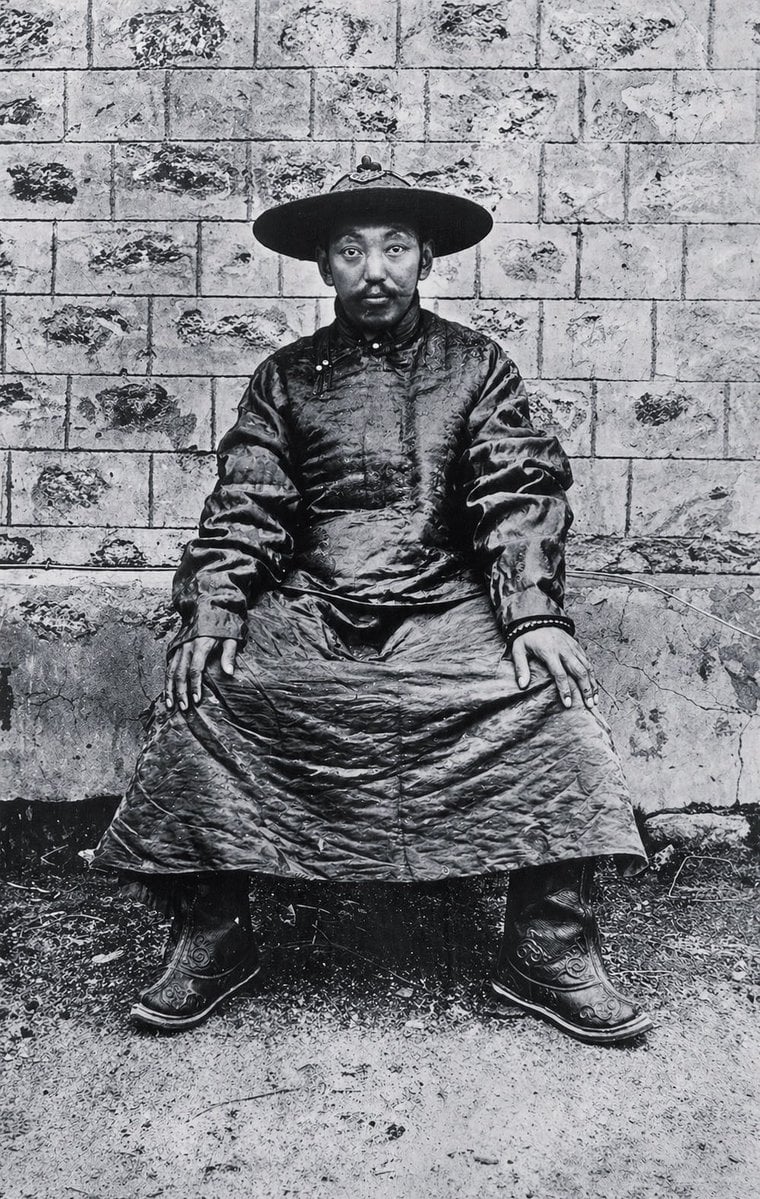 Ethnographic Plate for Tibetan Ceremonial Hat reference image 1