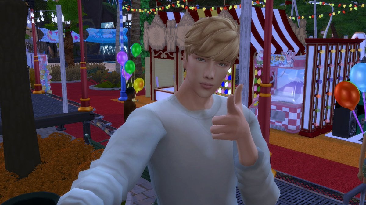 Sims 4 to CCD Carnival Selfie