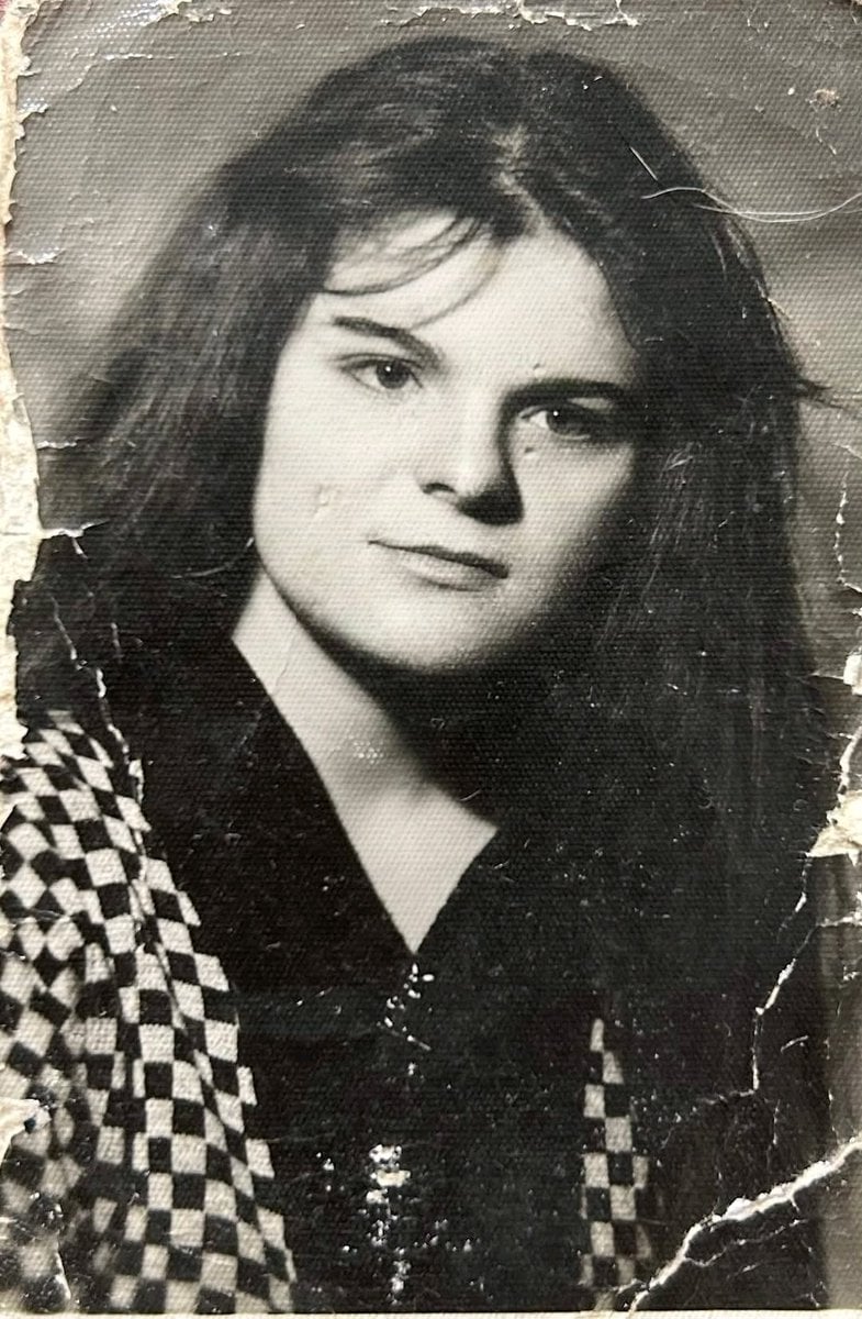 Photo Restoration and Upscaling Prompt