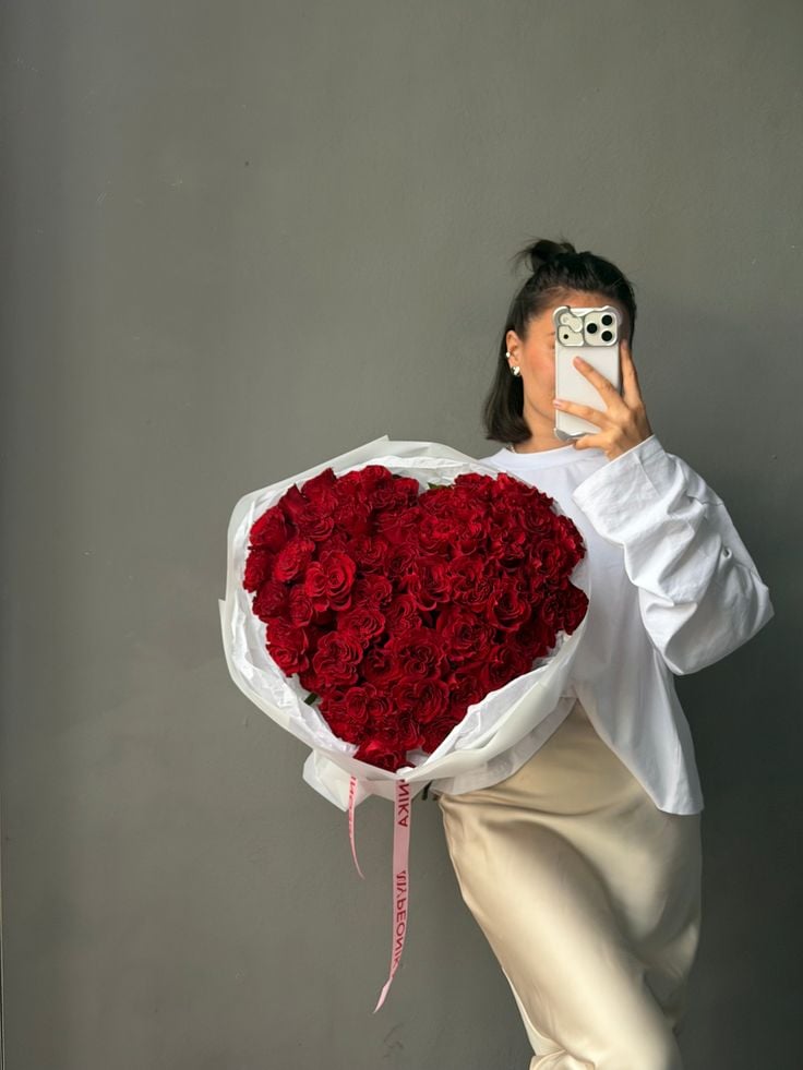Heart Shaped Rose Bouquet Template