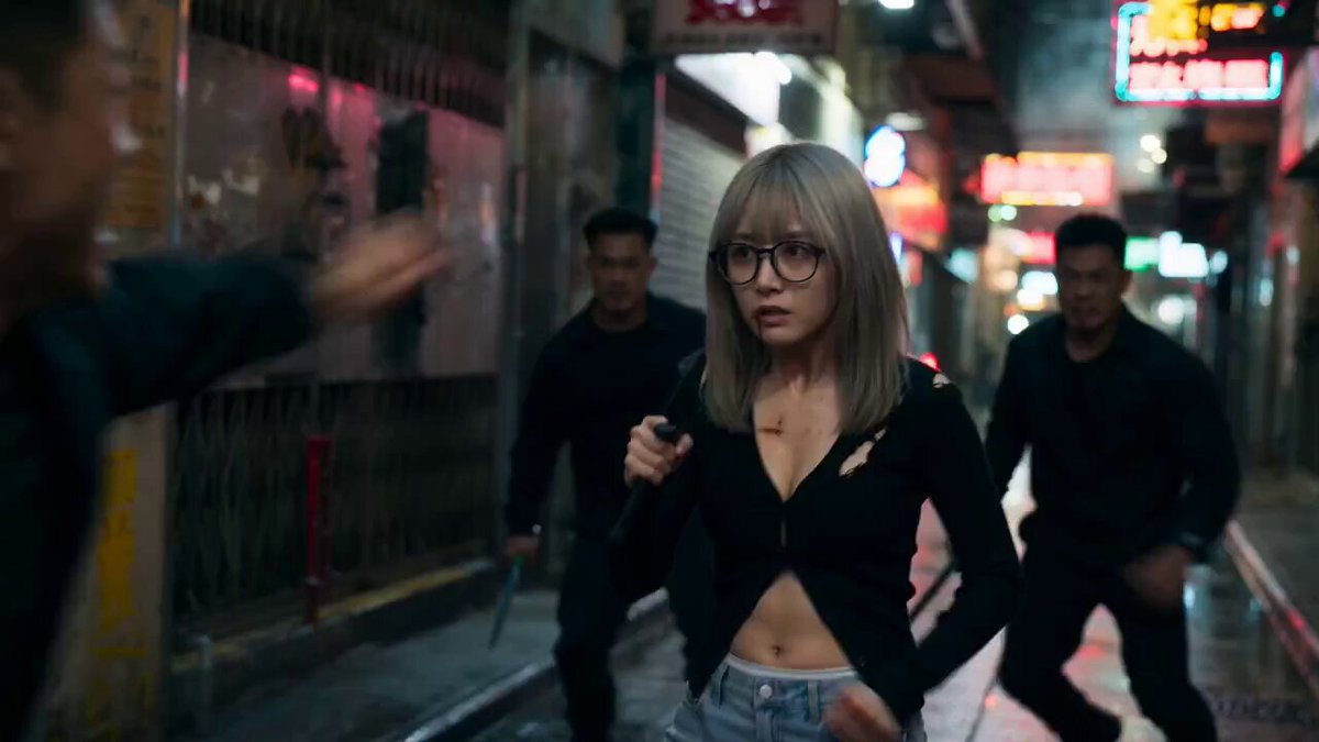 HK Neo-noir Action: Gritty Alley Fight