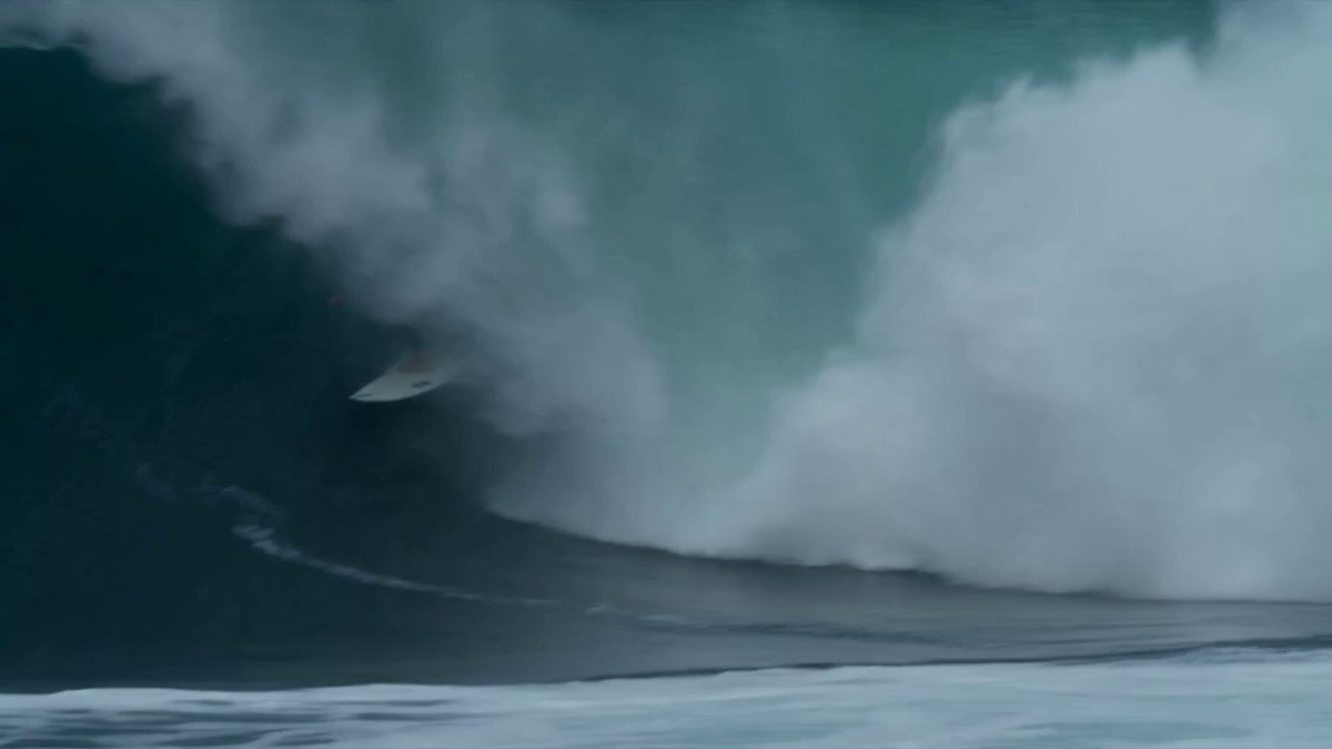 Dramatic Surf Sequence Video Prompt