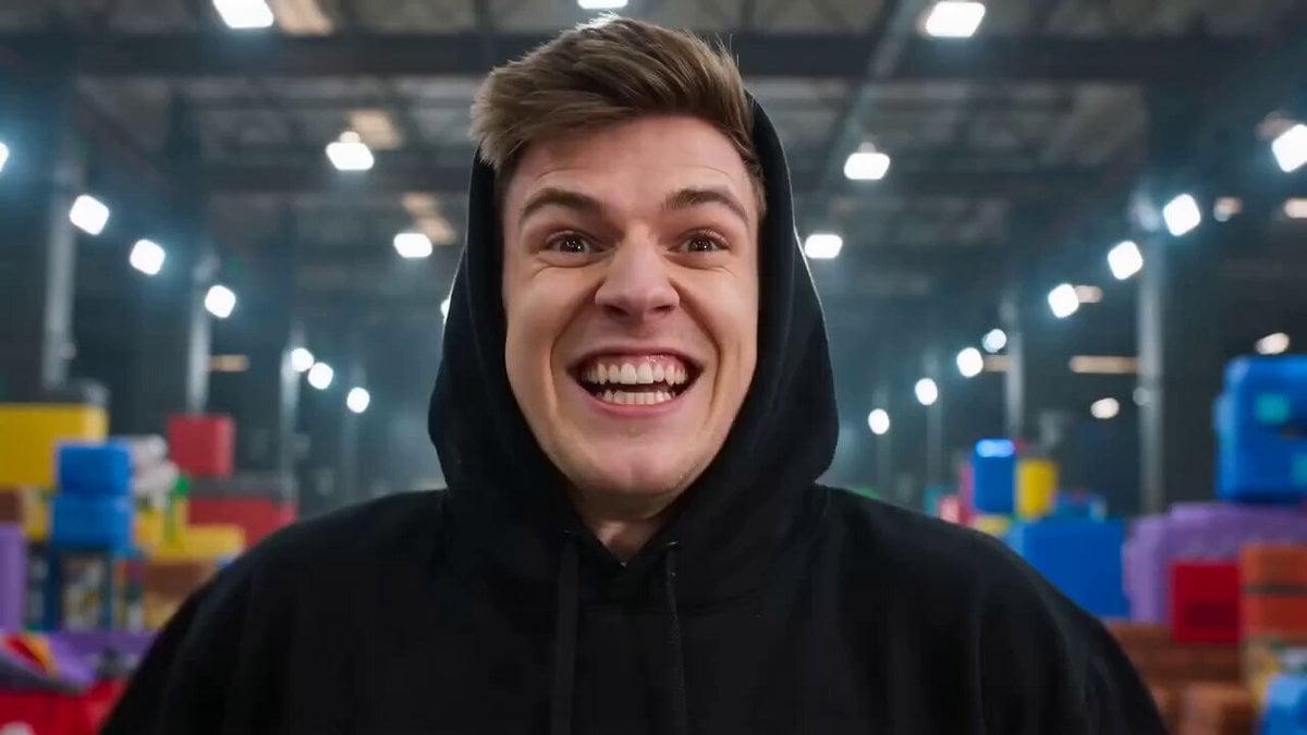 MrBeast YouTube Viral Scene Prompt